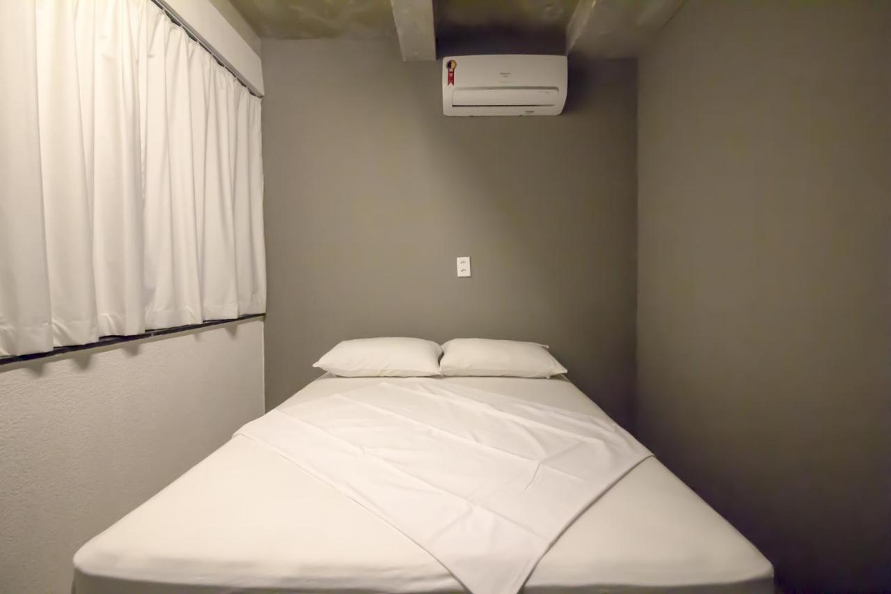 Joy Hostel & Suites Бразилия Екстериор снимка
