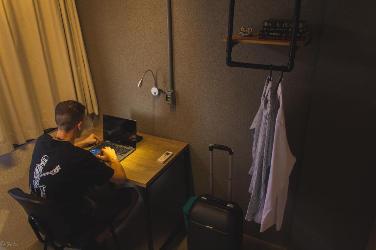Joy Hostel & Suites Бразилия Екстериор снимка